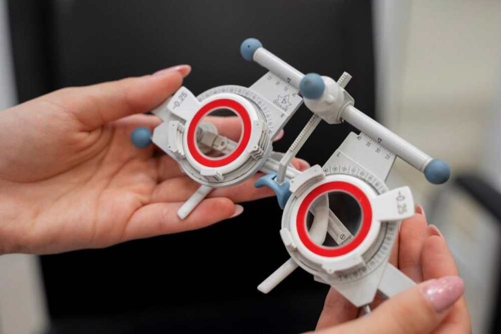 Servicios Ópticos > Examen visual 2 analisis refractivo